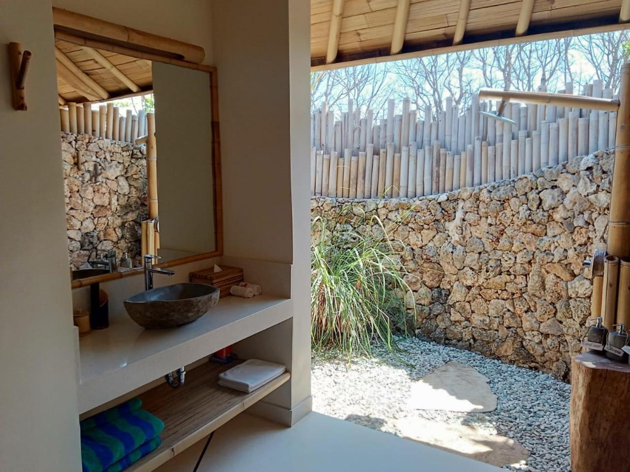 Maringi Sumba By The Sumba Hospitality Foundation Waikelo 외부 사진